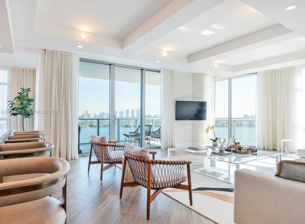 17301 Biscayne Blvd #1609 North Miami Beach, FL 33160