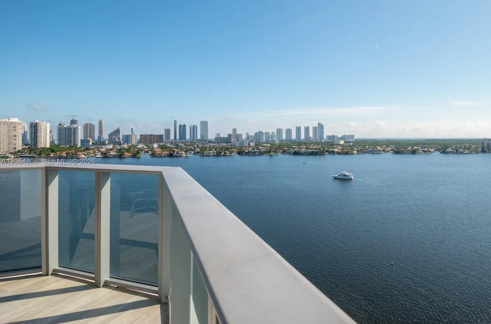 17301 Biscayne Blvd #1609 North Miami Beach, FL 33160