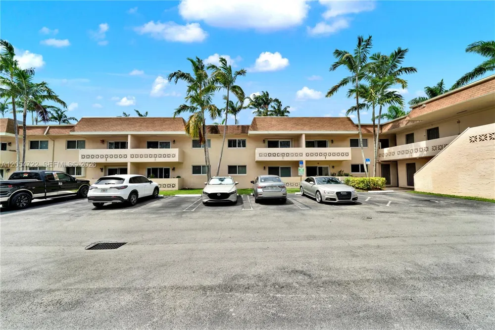 14500 SW 88th Ave #217 Palmetto Bay, FL 33176