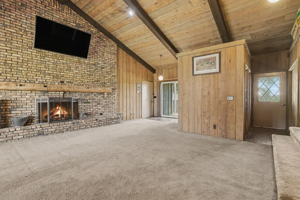 59379 Territorial Road Decatur, MI 49045