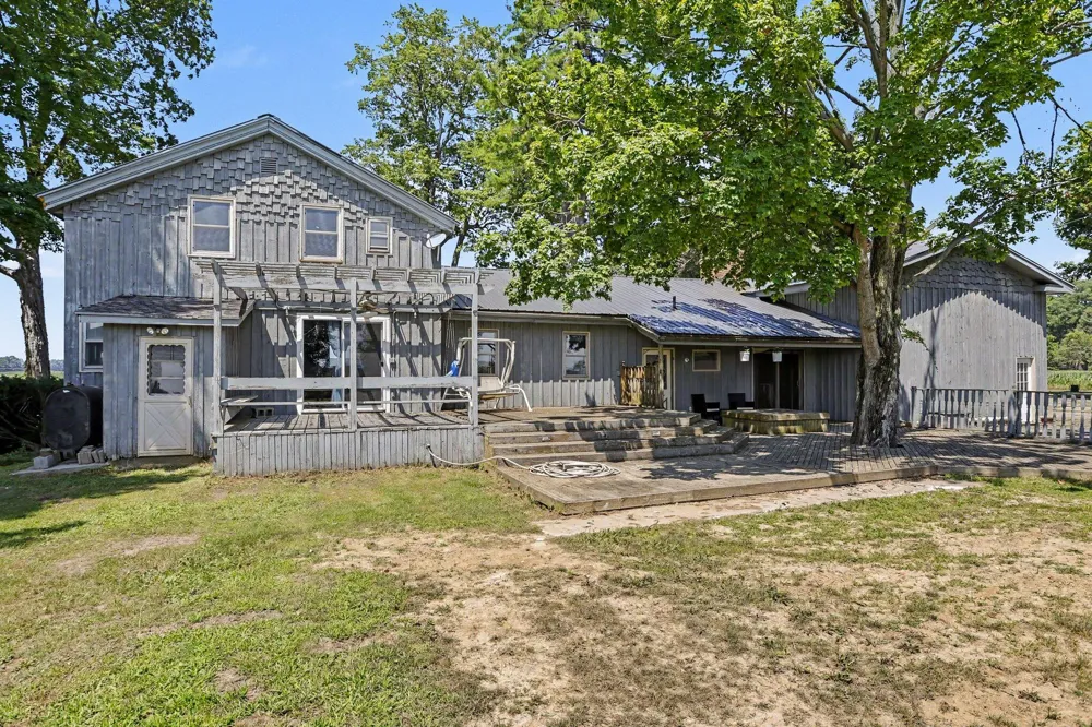 59379 Territorial Road Decatur, MI 49045
