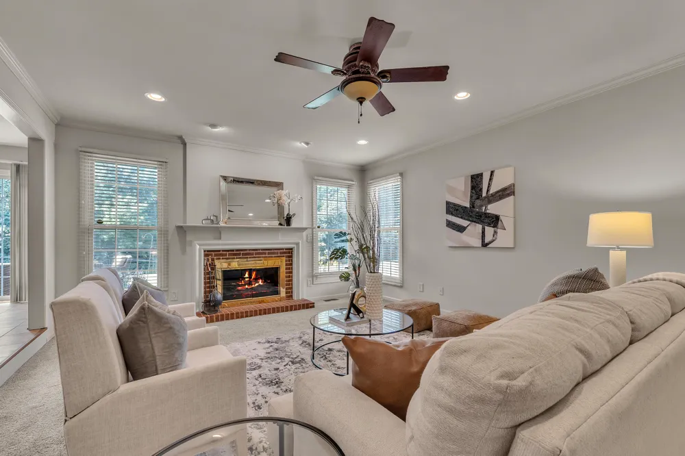 44899 Weymouth Drive Canton, MI 48188