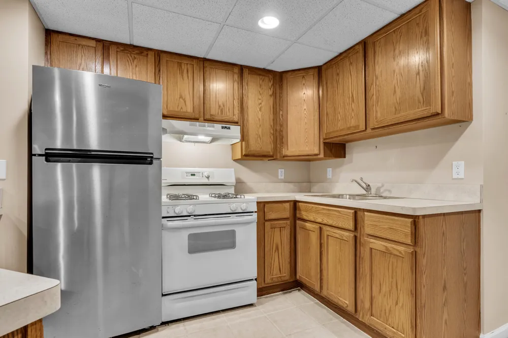 44899 Weymouth Drive Canton, MI 48188
