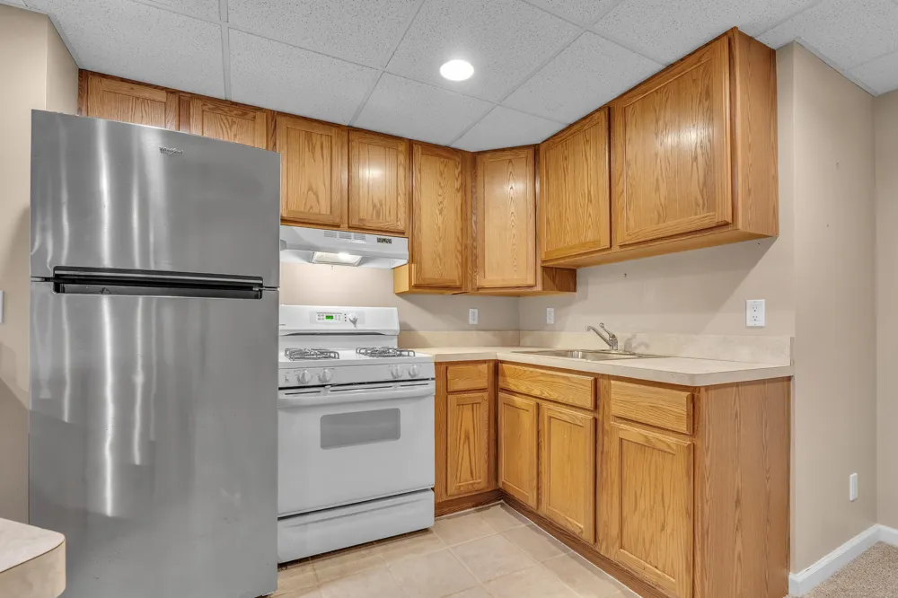 44899 Weymouth Drive Canton, MI 48188