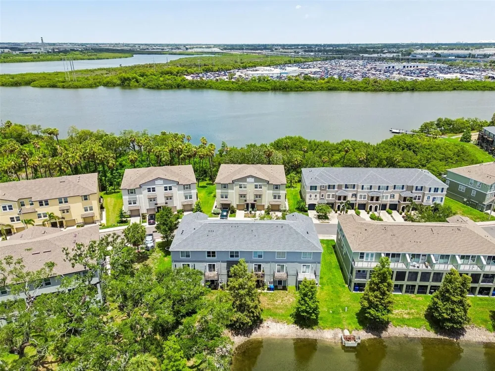 4755 TUSCAN LOON DRIVE Tampa, FL 33619