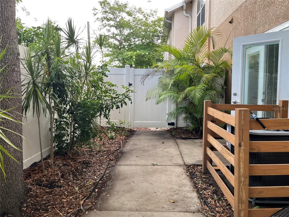 4326 TYLER CIRCLE St Petersburg, FL 33709