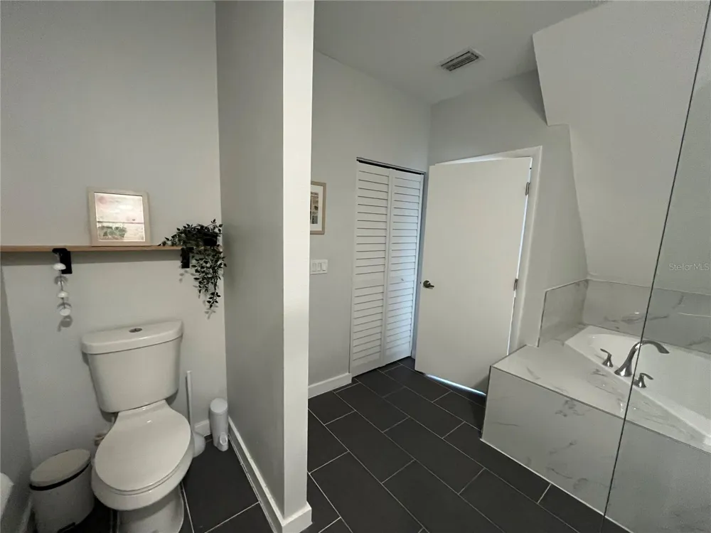 4326 TYLER CIRCLE St Petersburg, FL 33709