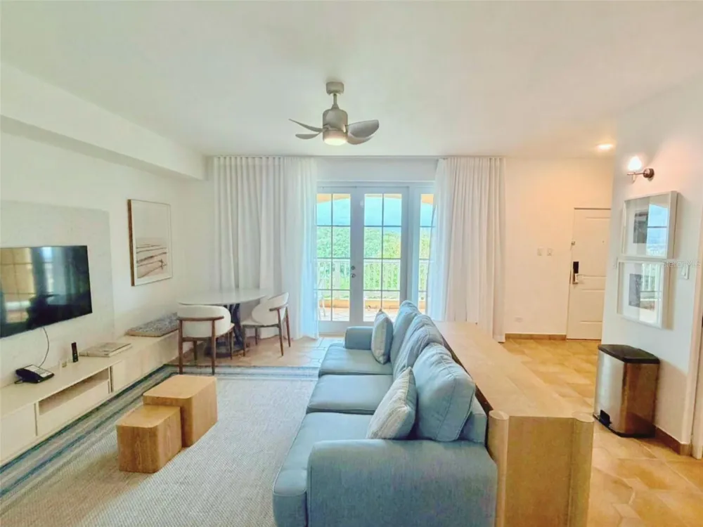 1000 LAS CASITA I, EL CONQUISTADOR AVE. #5380 Fajardo, PR 00738