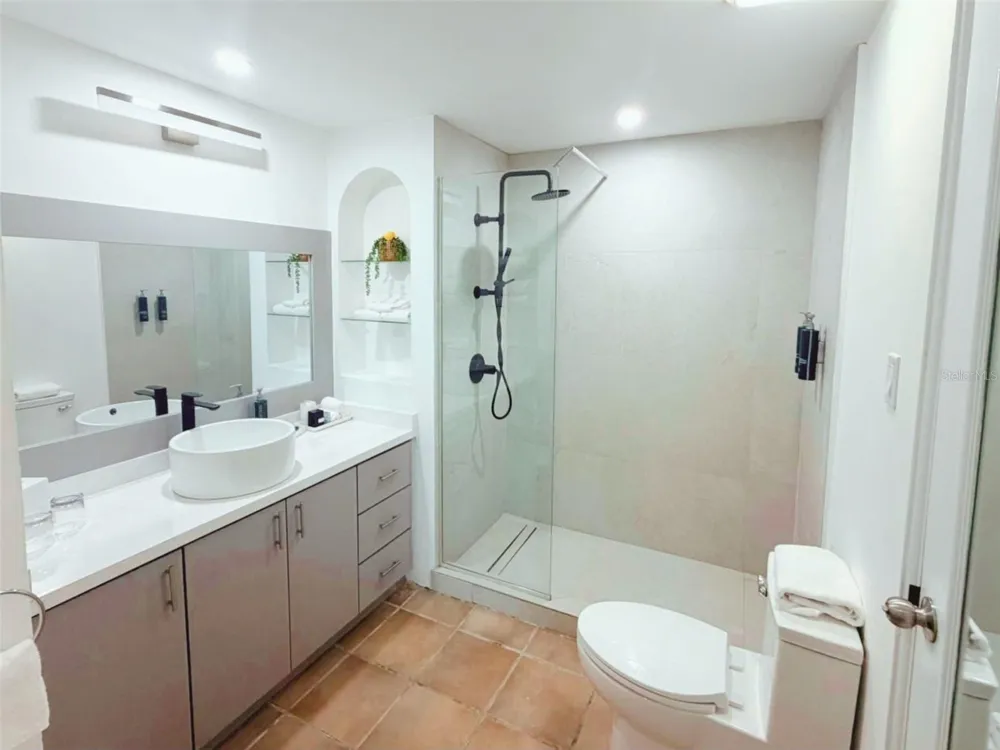 1000 LAS CASITA I, EL CONQUISTADOR AVE. #5380 Fajardo, PR 00738