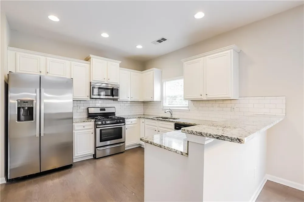 320 Fern Court Hoschton, GA 30548