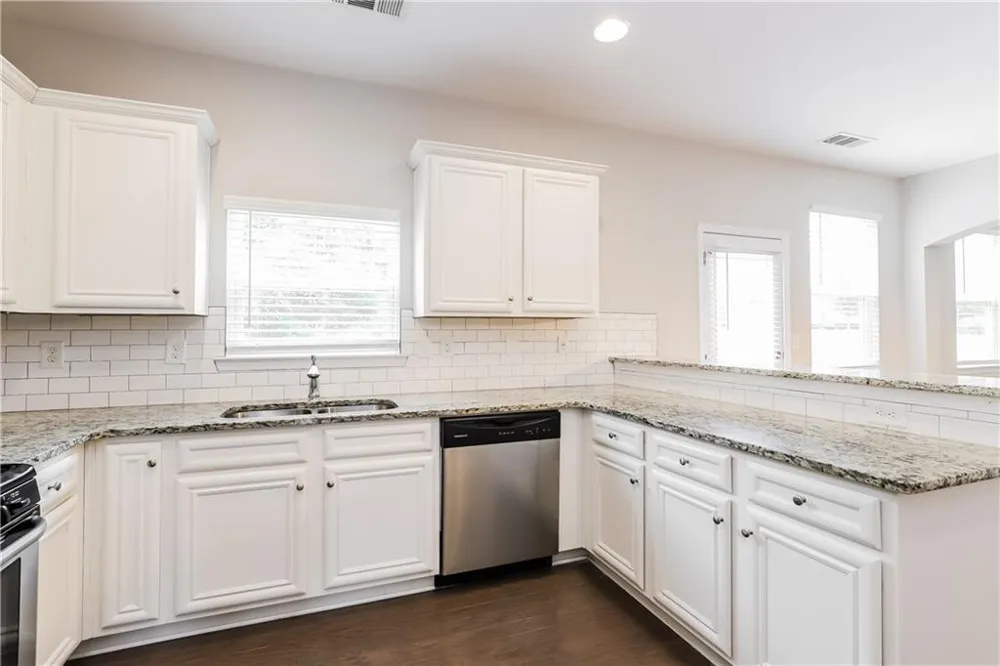 320 Fern Court Hoschton, GA 30548