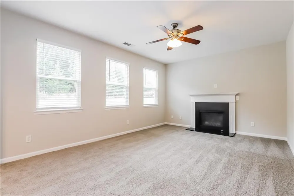 320 Fern Court Hoschton, GA 30548