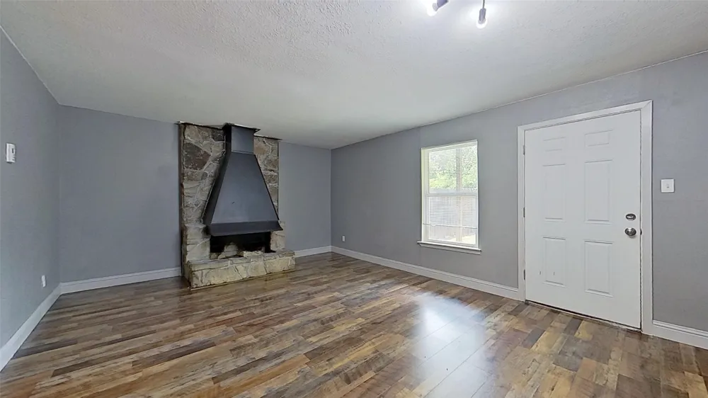 6321 Walraven Circle Fort Worth, TX 76133