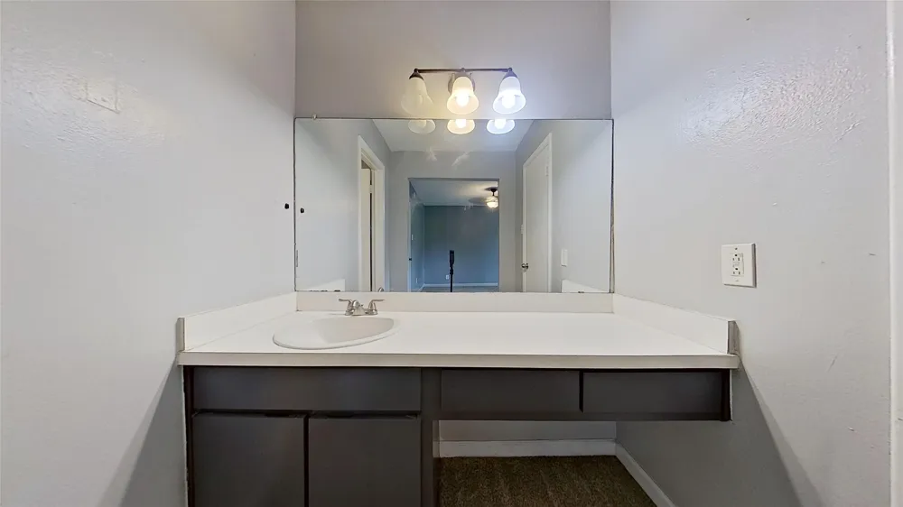 6321 Walraven Circle Fort Worth, TX 76133