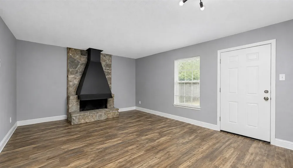 6321 Walraven Circle Fort Worth, TX 76133