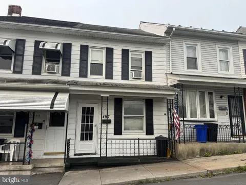 457 CARBON STREET