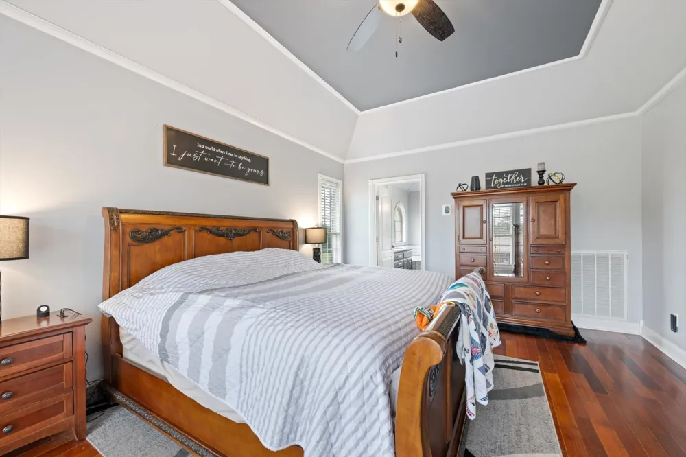 2155 Lake Rd Greenbrier, TN 37073