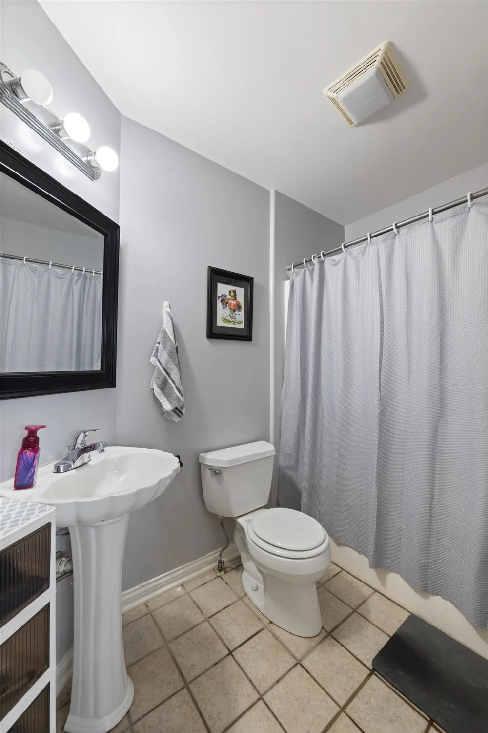 2155 Lake Rd Greenbrier, TN 37073