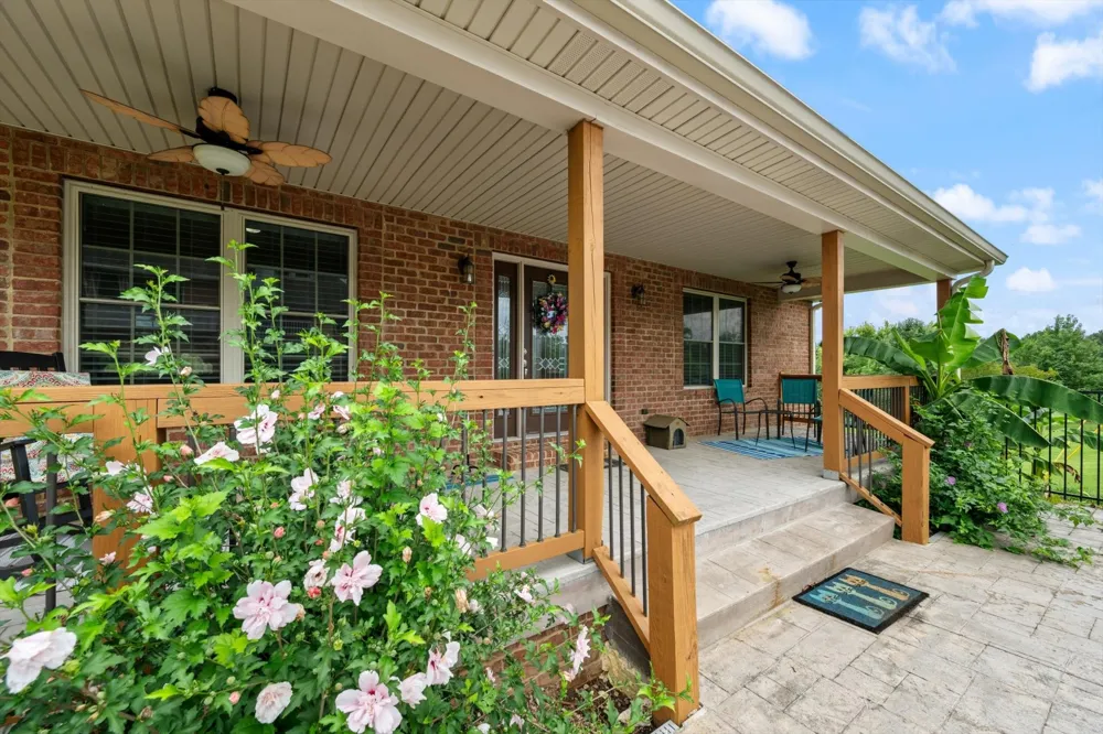 2155 Lake Rd Greenbrier, TN 37073