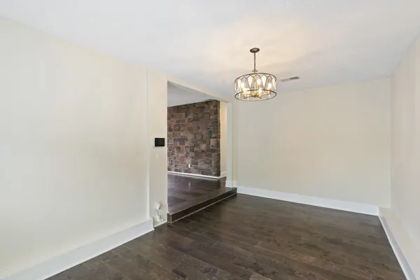 421 Cedar Park Cir La Vergne, TN 37086