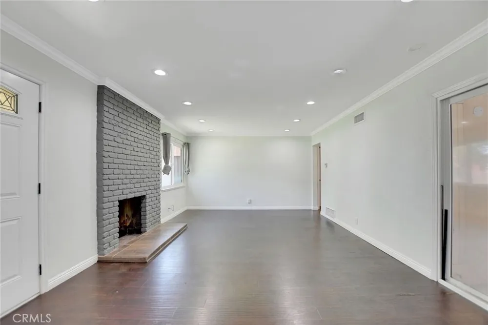 724 Dallas Avenue San Bernardino, CA 92410