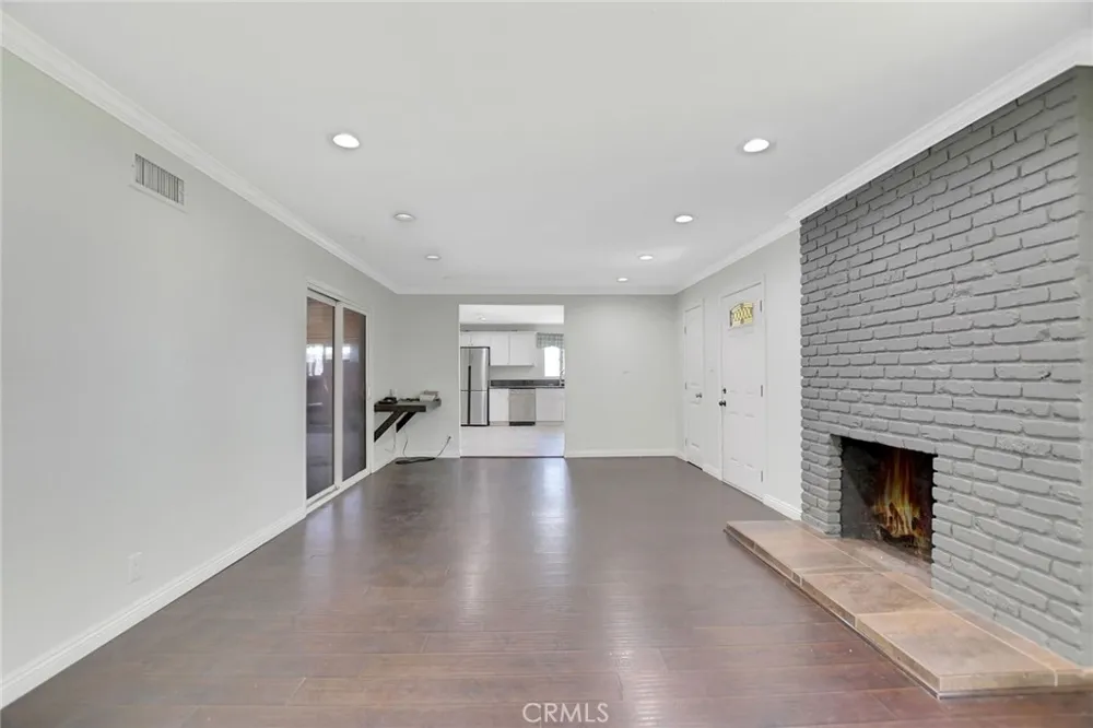 724 Dallas Avenue San Bernardino, CA 92410