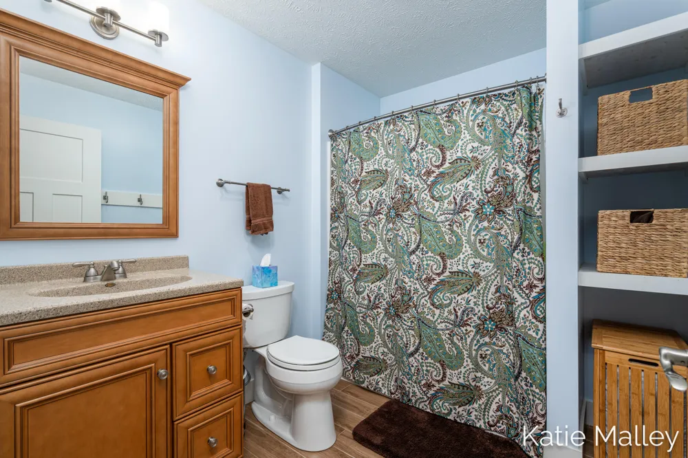 7353 Davies Drive NE Cannon Township, MI 49341