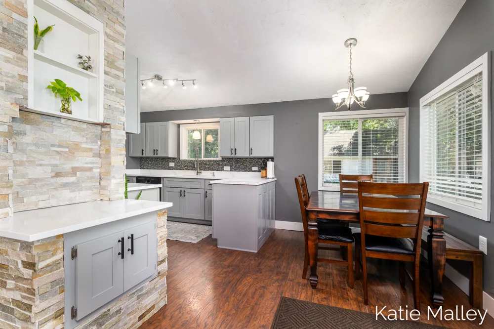 7353 Davies Drive NE Cannon Township, MI 49341