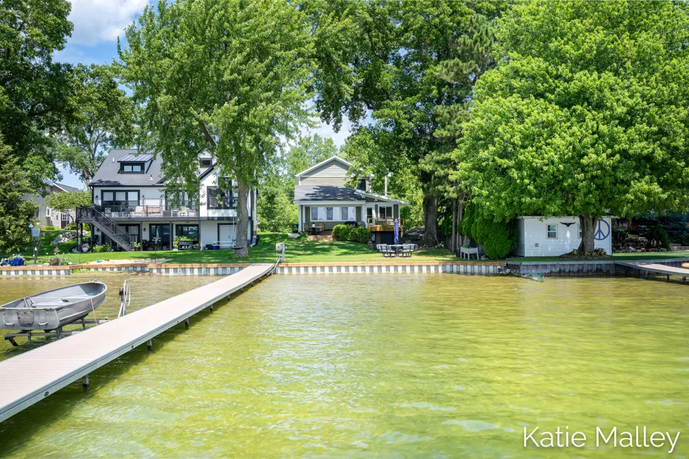 7353 Davies Drive NE Cannon Township, MI 49341