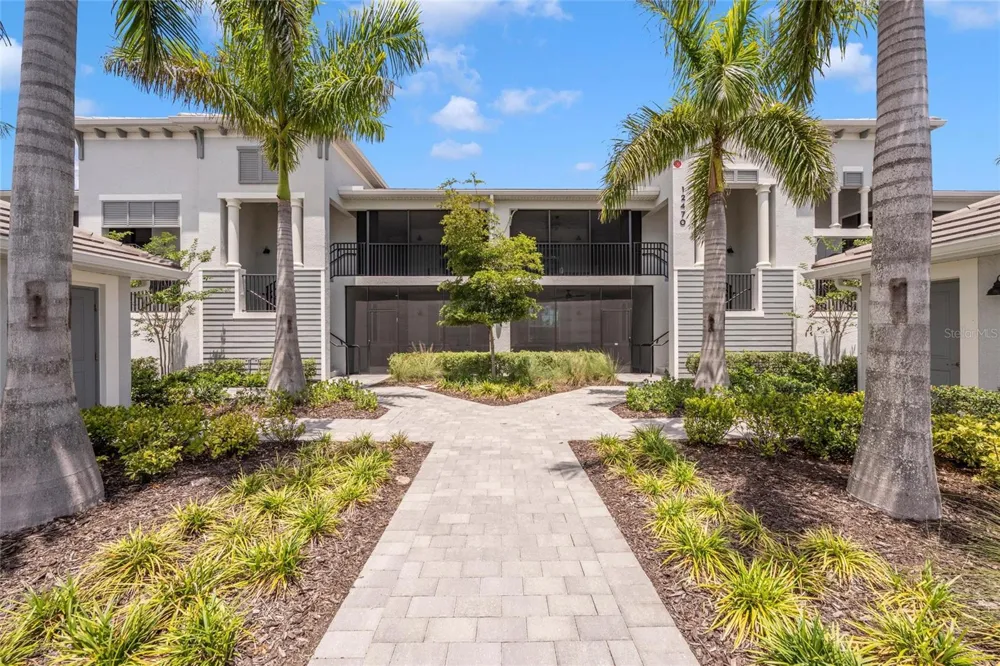 12470 WELLEN GOLF STREET #104 Venice, FL 34293