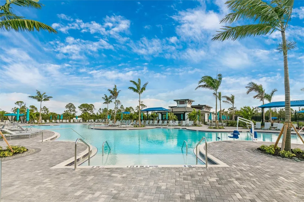 12470 WELLEN GOLF STREET #104 Venice, FL 34293