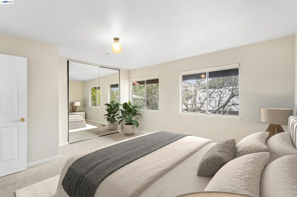 3858 Maybelle Ave Oakland, CA 94619