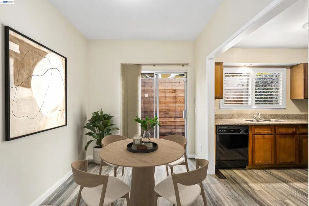 3858 Maybelle Ave Oakland, CA 94619