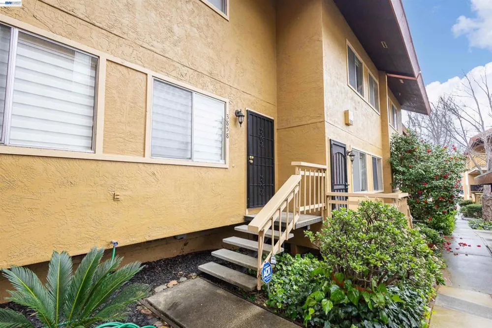 3858 Maybelle Ave Oakland, CA 94619