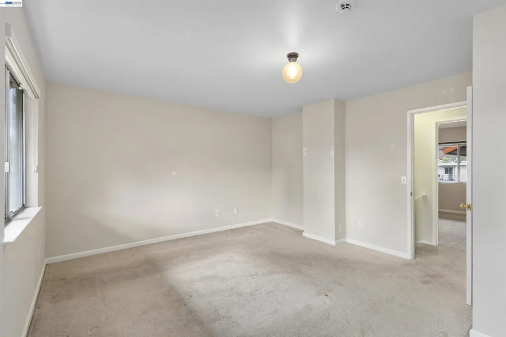 3858 Maybelle Ave Oakland, CA 94619