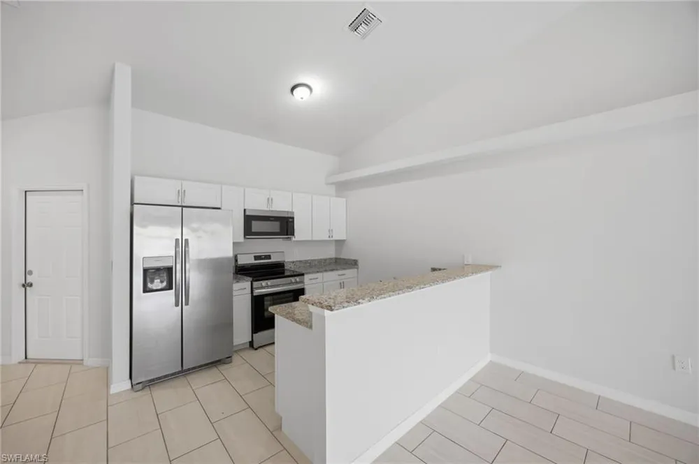 1426 Cape Coral Parkway W Cape Coral, FL 33914