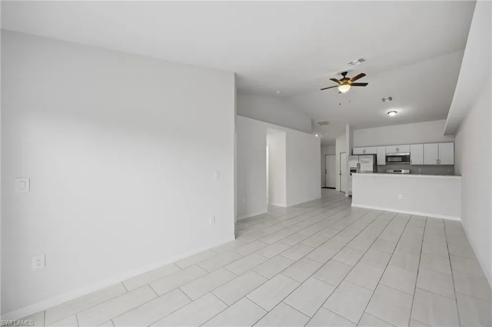 1426 Cape Coral Parkway W Cape Coral, FL 33914