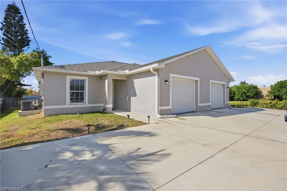 1426 Cape Coral Parkway W Cape Coral, FL 33914