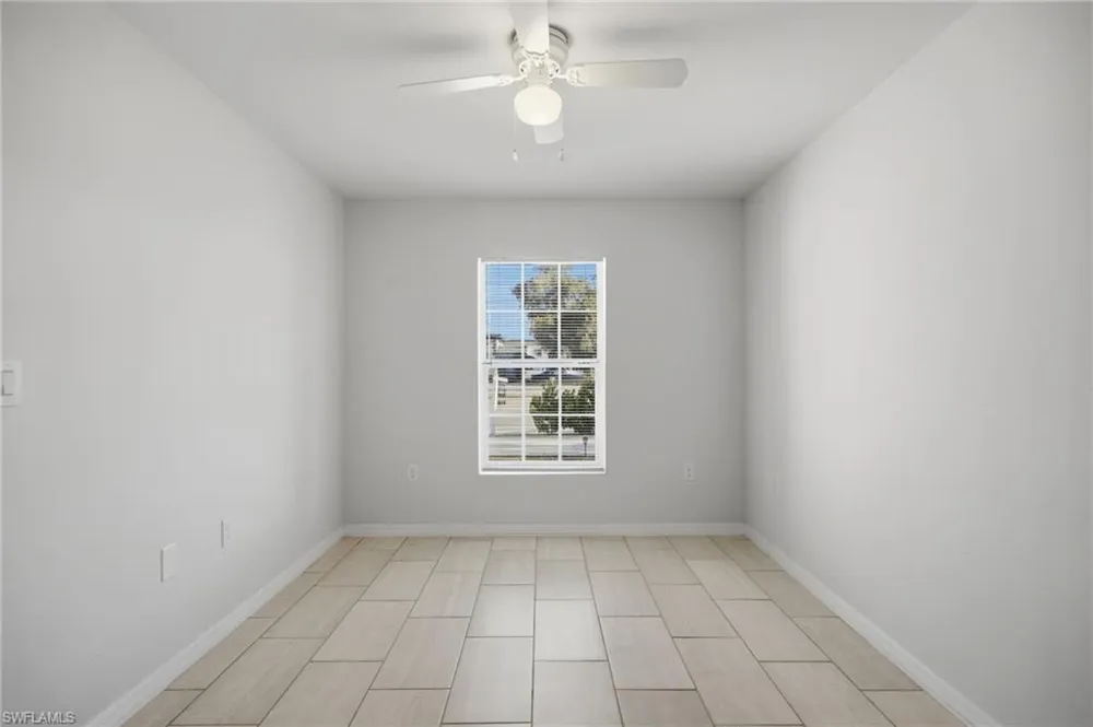1426 Cape Coral Parkway W Cape Coral, FL 33914