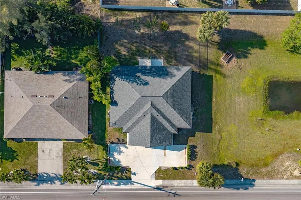 1426 Cape Coral Parkway W Cape Coral, FL 33914