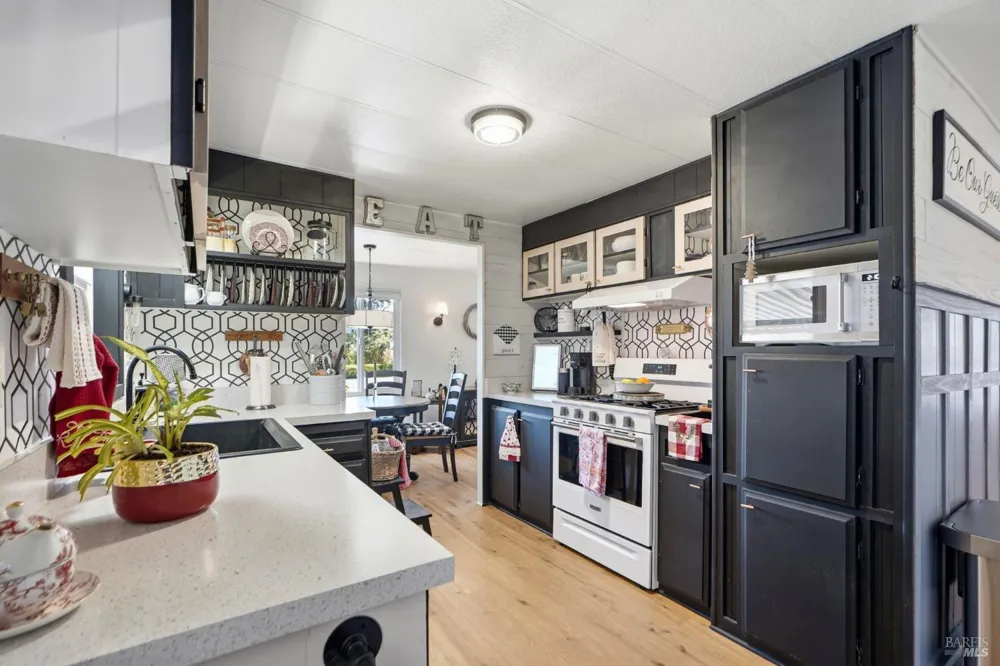 703 Sequoia Street Windsor, CA 95492
