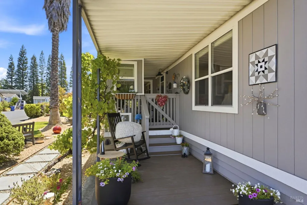 703 Sequoia Street Windsor, CA 95492