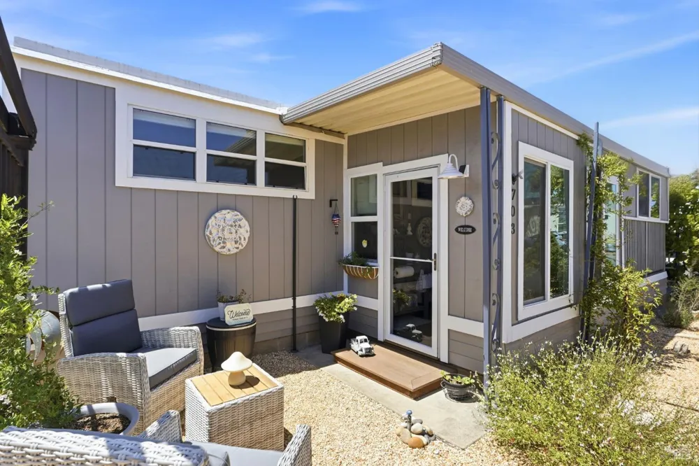 703 Sequoia Street Windsor, CA 95492