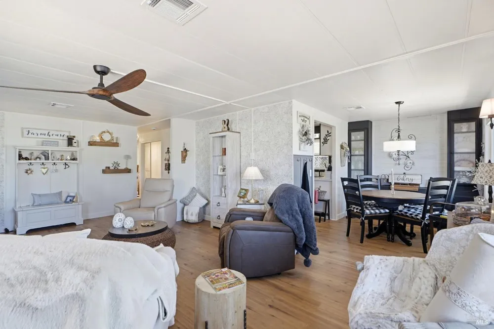703 Sequoia Street Windsor, CA 95492
