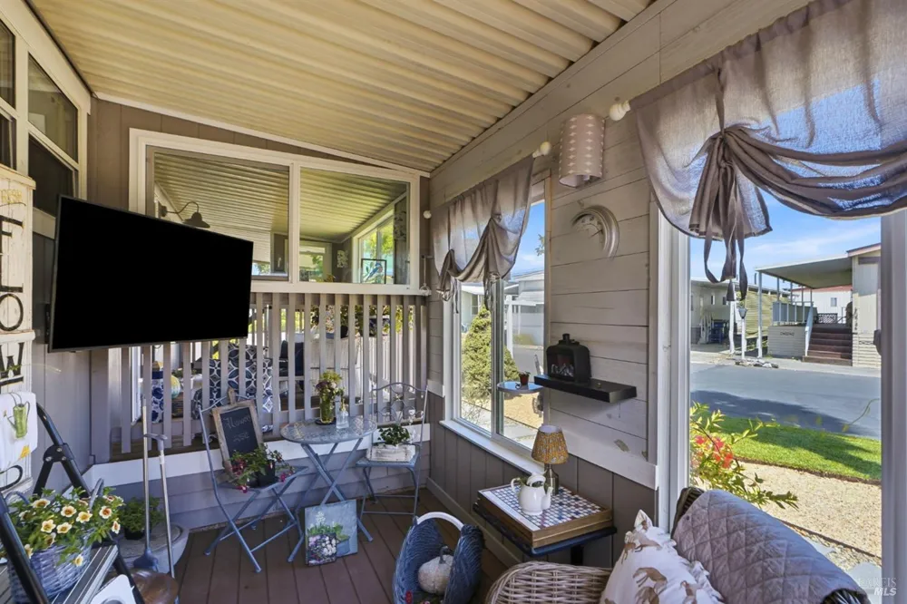 703 Sequoia Street Windsor, CA 95492