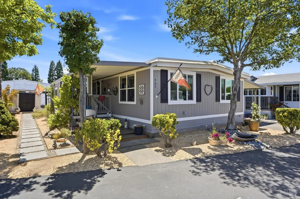 703 Sequoia Street Windsor, CA 95492