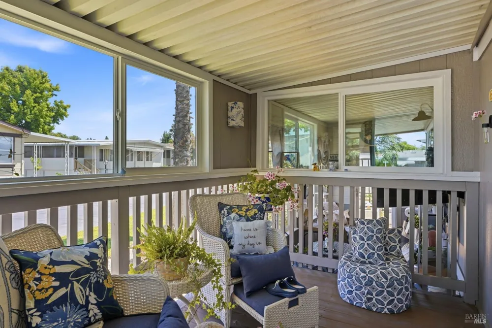 703 Sequoia Street Windsor, CA 95492