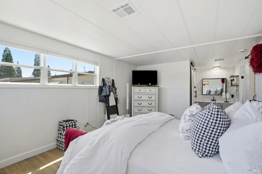 703 Sequoia Street Windsor, CA 95492