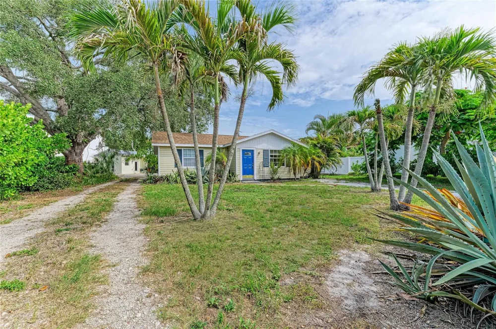 1300 LOMA LINDA COURT Sarasota, FL 34239