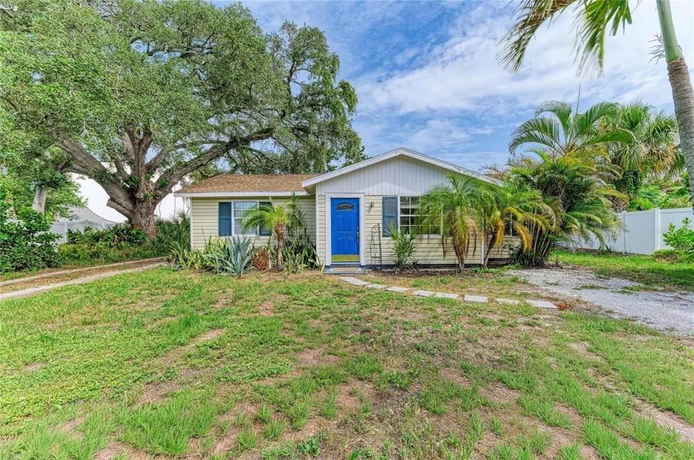1300 LOMA LINDA COURT Sarasota, FL 34239